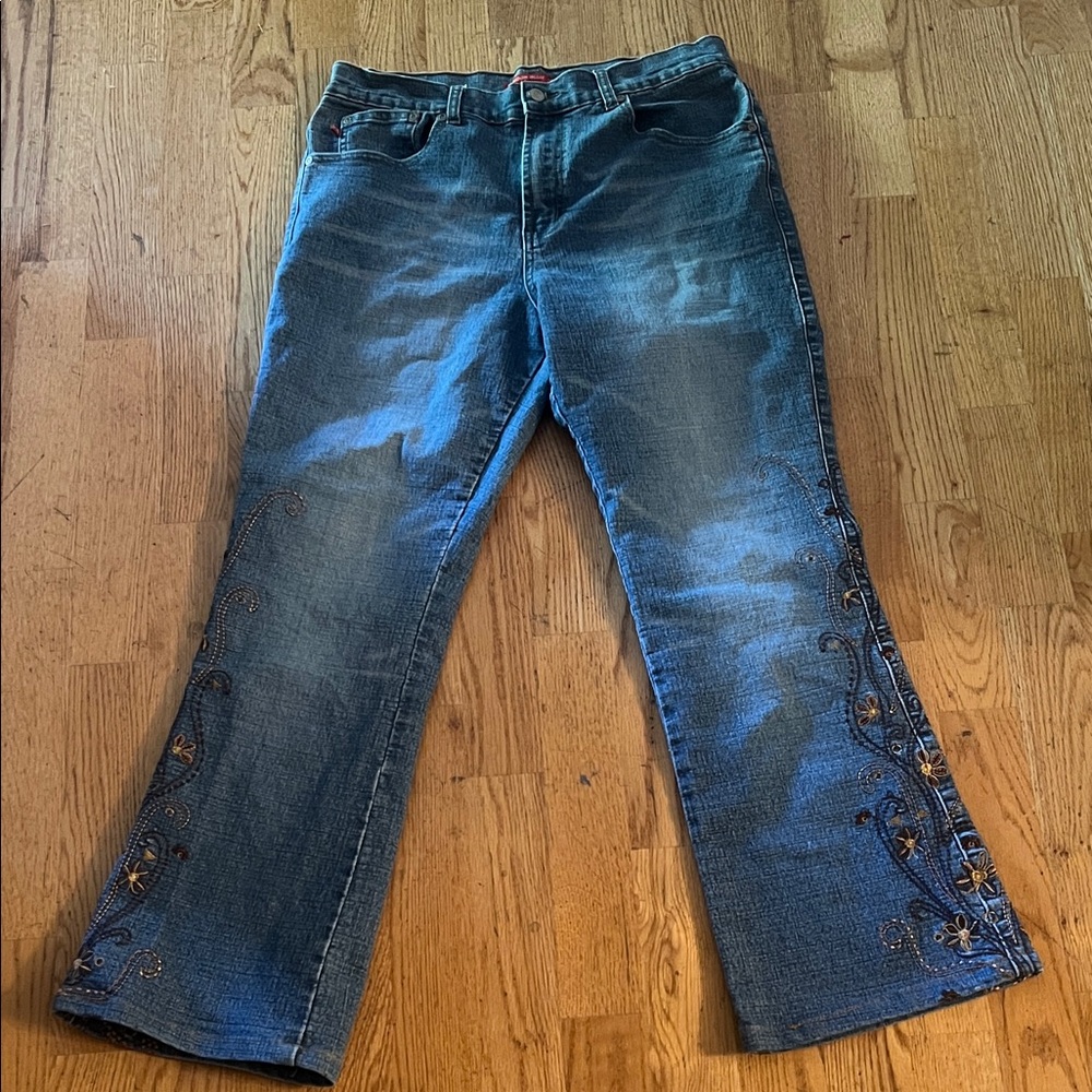 Embroidered Flare Jeans in Blue